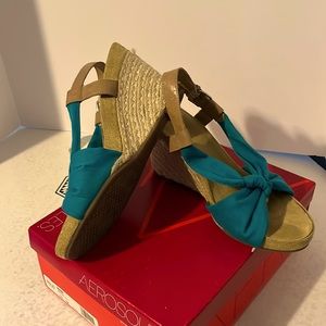 Aerosoles teal wedge sandals size 10 medium
